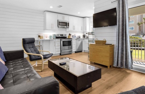 Seagrove Beach Condo | Beachside Villas - Minutes to The Beach - Ground Floor - Pools & Tennis