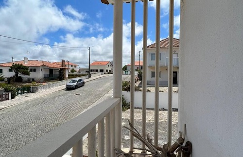 Vieira de Leiria Apartment | Beachtown Appartement with walking distance to Beach. Family and ! Pet friendly!