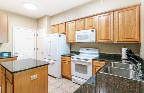 Gulfport Condo | Beachview Condo at Legacy Tower 1 -202 - fully furnished 2 bedroom 2 bathroom