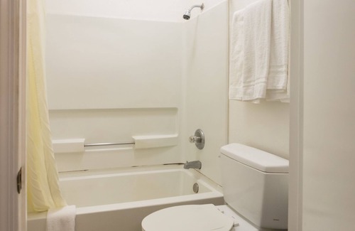 Westside Santa Cruz Hotel | Beachview Inn