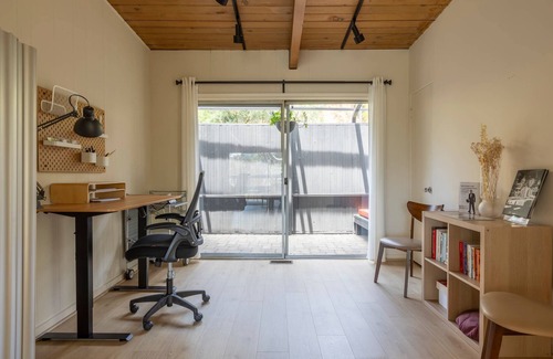 Hollywoodland Apartment | Beachwood Drive by onefinestay