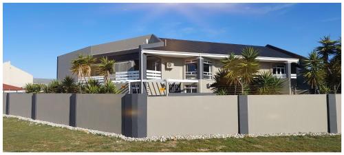 Melkbosstrand Bed & Breakfast | Beachwood Inn Melkbosstrand