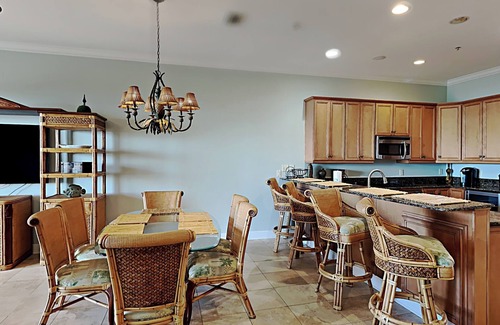 Navarre Beach Apartment | Beachy Dreams