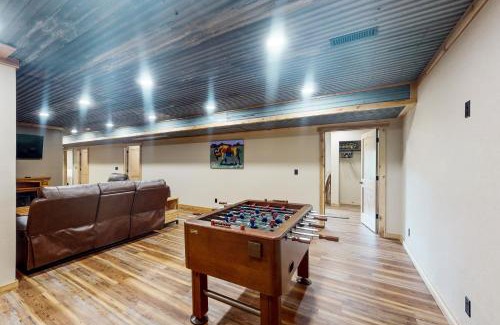 Deadwood House | Bear Butte Retreat