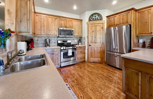 McCall Apartment | Bear Country Retreat