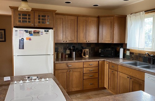 Alpine Village House | Bear Creek Hideaway (Ski Specials)