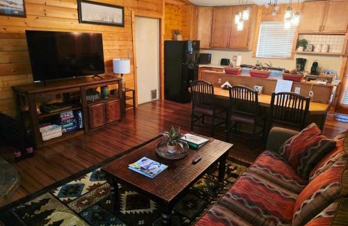 Sugarloaf House | Bear Escapes II Affordable Luxury Cabin