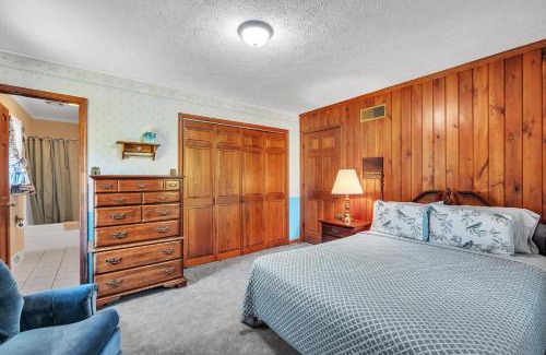 Cabins House | Bear Paw Cottage- 12 mins to Seneca Rocks cottage