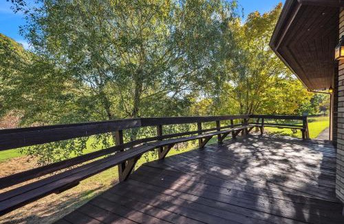 Cabins House | Bear Paw Cottage- 12 mins to Seneca Rocks cottage
