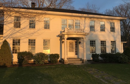 Harpswell House | Bear Paw Retreat: Gorgeous Oceanfront Home, Views of Mount Washington