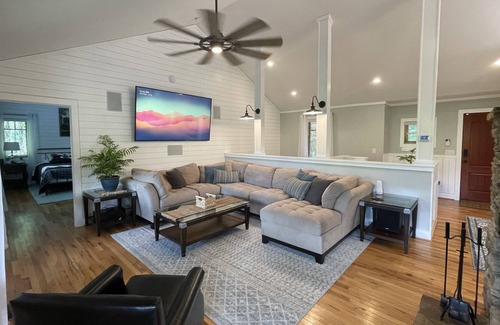 Boone House | Bearcat Cove in the Heart of Valle Crucis