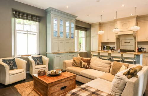 Bearnock Cottage | Bearnock Lodge