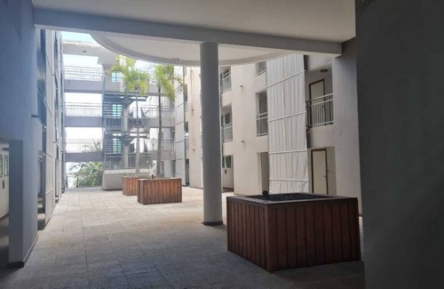 Faaa Apartment | Beau Studio Dans Résidence Avec Piscine vue sur Papeete