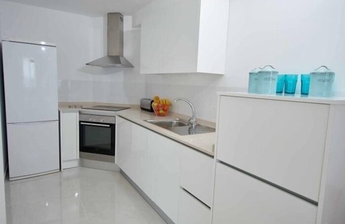 Radazul Apartment | Beautiful holiday home with sea views +beach+WIFI