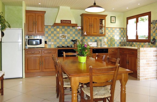 Saint-Romain-sur-Cher House | Beautiful private villa for 6 guests with WIFI, TV and terrace