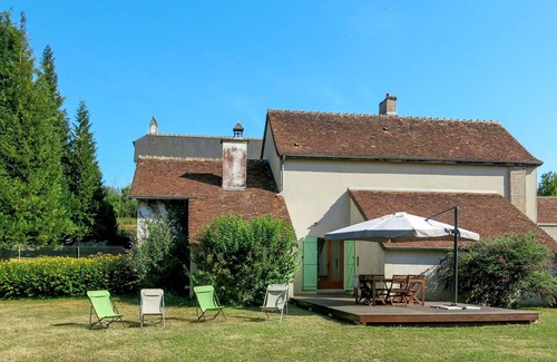 Saint-Romain-sur-Cher House | Beautiful private villa for 6 guests with WIFI, TV and terrace