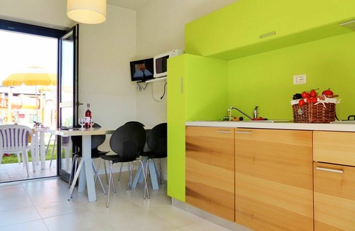 Cavalcaselle Apartment | Beautiful apartment for 6 people with A/C, pool, WIFI, TV, balcony and parking