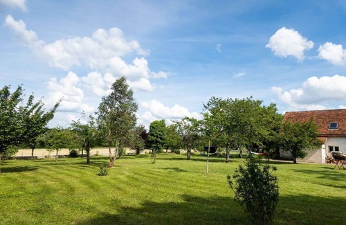 Rilly-sur-Loire House | Beautiful 1-Bed House in Rilly-sur-Loire