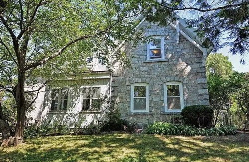 Medford Apartment | Beautiful 1 Bedroom, 1 Bathroom in Medford with WiFi and AC