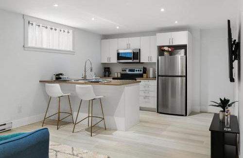Moncton Apartment | Beautiful 1 bedroom apartment - private entrance