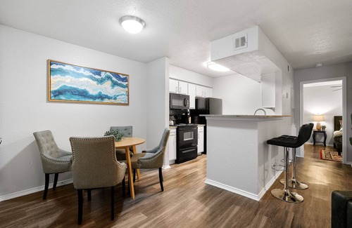 University Hills and Windsor Park Apartment | Beautiful 1BD/1BA in University Hills 3478