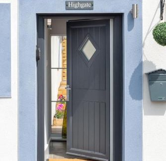 Hethersgill House | Beautiful 2-Bed Cottage near Carlisle with Hot Tub
