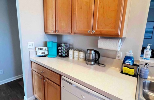 Villages of Five Points Condo | Beautiful 2-bedroom condo with WiFi, AC in lovely Lewes