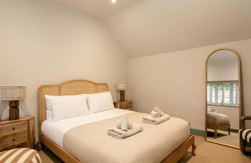 Churchill Apartment | Beautiful 2 Bedroom Cottage in the Cotswolds