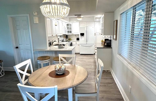 Fort Pierce Condo | Beautiful 2-bedroom Condo Steps to the Beach. Photos coming soon!