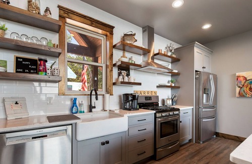 Rogers House | Beautiful 2-story lakefront home with grill, fireplace, screened patio, & views