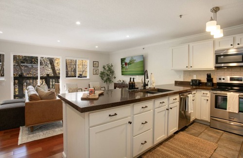 Avon Condo | Beautiful 2BD-2BA Condo - Minutes to Beaver Creek