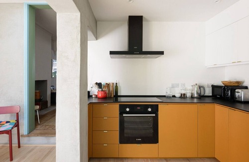 Bristol House | Beautiful 3 Bedroom Home in Bristol