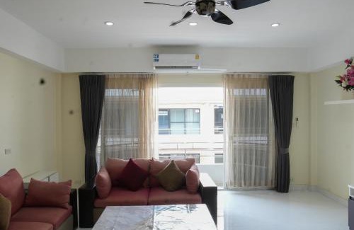 Phra Khanong Nuea Apartment | Beautiful 3 Bed 3 Bath duplex Sukhumvit apartment - BTS Thonglor, Aekamai, Phra Khanong