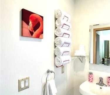 Lochmoor Waterway Estates House | Beautiful 3 Bed House with pool