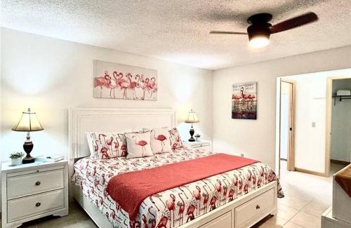 Lochmoor Waterway Estates House | Beautiful 3 Bed House with pool