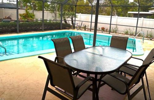 Lochmoor Waterway Estates House | Beautiful 3 Bed House with pool