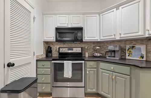 Hoover House | Beautiful 3 Bedroom on the River!