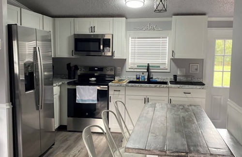 Crystal River House | Beautiful 3-bedroom house with spacious parking - Central to everything