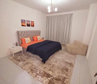 Al Majaz Apartment | Beautiful 3-bedroom Apartment