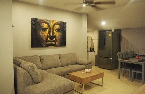 Chalong Villa | Beautiful 3BR garden villa