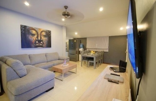 Chalong Villa | Beautiful 3BR garden villa