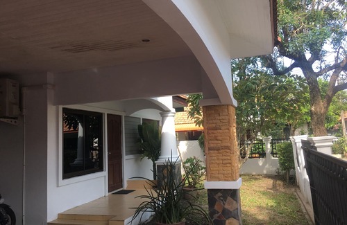 Chalong Villa | Beautiful 3BR garden villa