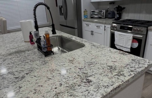 La Porte House | Beautiful 4-bedroom, 3 full baths, sleeps up to 10 located in LaPorte, Texas,