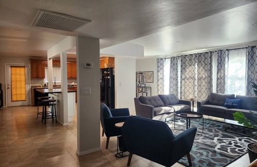 El G.H.E.K.O. House | Beautiful 4-bedroom home quietly tucked away in a charming Tucson neighborhood!