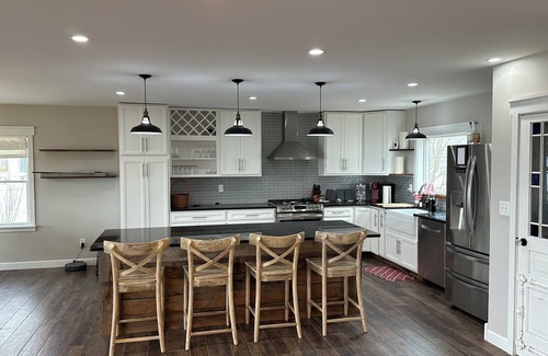 Whitehall House | Beautiful 4-Bedroom Lakefront Home with dock on White Lake, Whitehall, MI