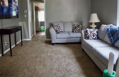 Midtown House | Beautiful 4br 1.5b home downtown Grand Rapids
