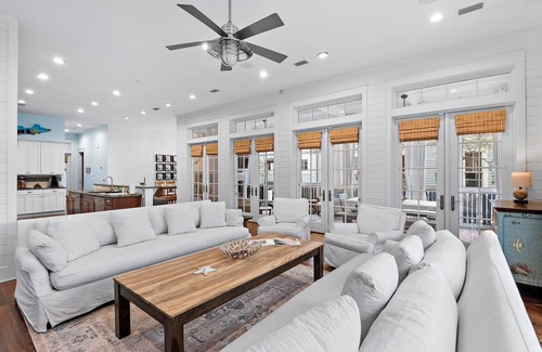 Cottage District House | Beautiful 5 Bedroom, 5 Bath Watercolor Home in Prime Location
