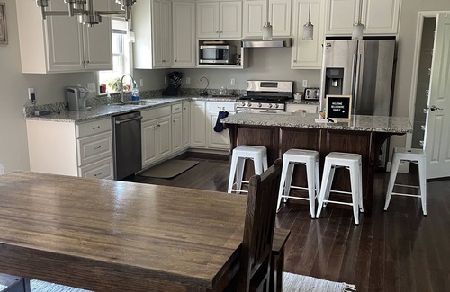 Oakland Mills House | Beautiful 5-Bedroom Home with Lots of Space