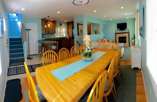 Buzzards Bay House | Beautiful 5BR CapeCod Handicap-Assess.BeachFrontHome w/Gorgeous Panoramic Views