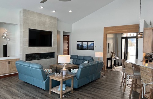 Jackson Hole House | Beautiful 6-bedroom ranch at the foot of the Grand Teton Mountains.